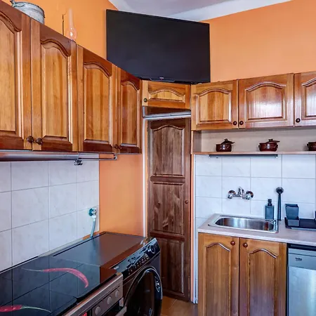 Apartment Old *
